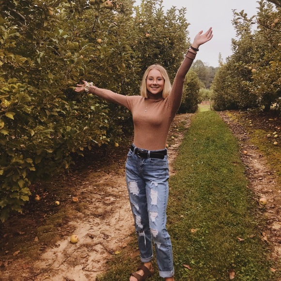 Meet your Posher, Rebecca - Picture 4 of 4